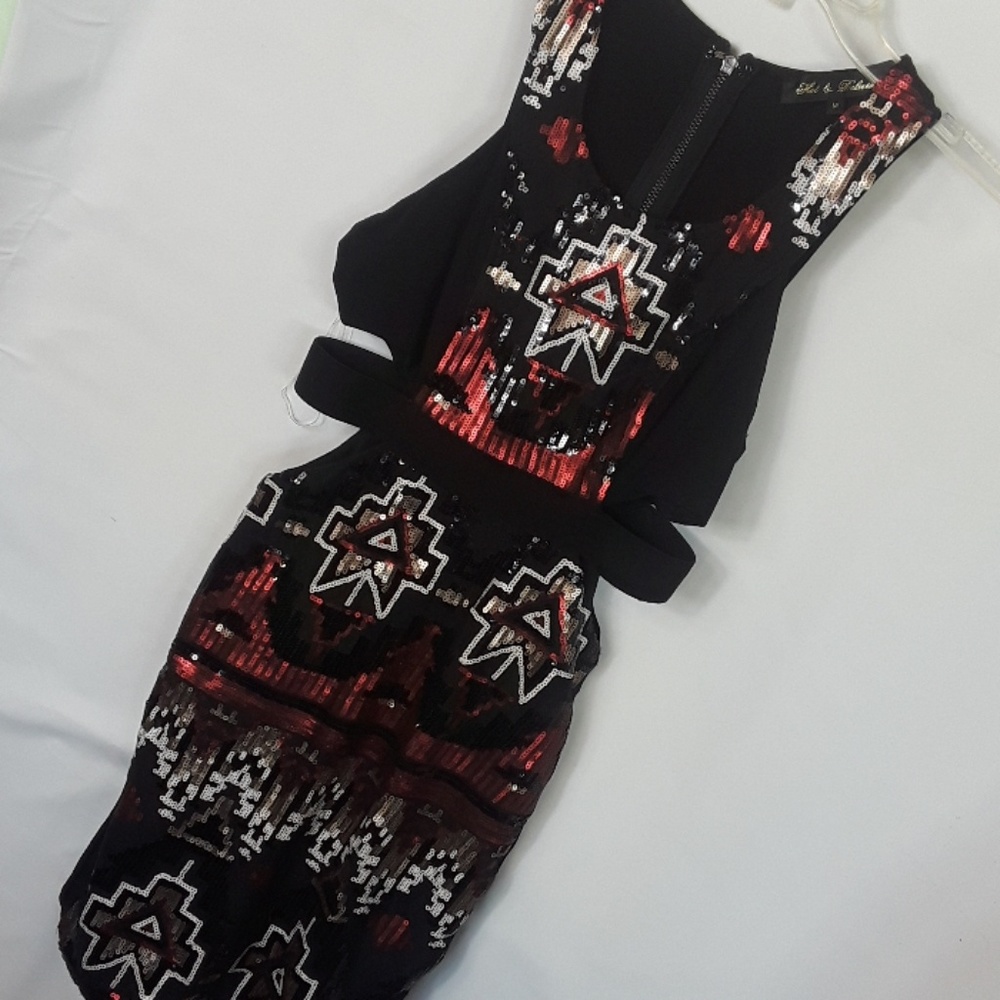 NWOT Hot & Delicious cut out bodycon Dress